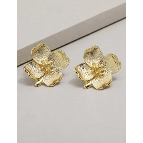 Aretes de flor dorada