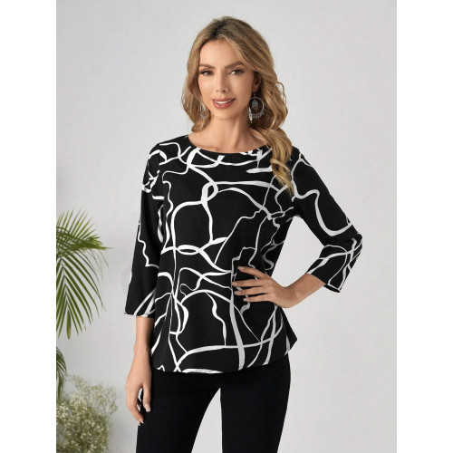 Blusa negra estampada cuello O