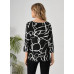 Blusa negra estampada cuello O