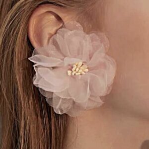 Aretes con diseño de flor