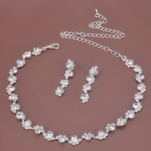 Collar y Aretes largos con diseño de diamante de imitación