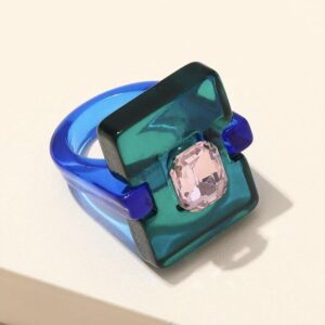 Anillo con diseño de diamante de imitación